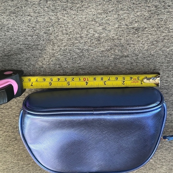 Lamer Blue Makeup Bag - Picture 6 of 7